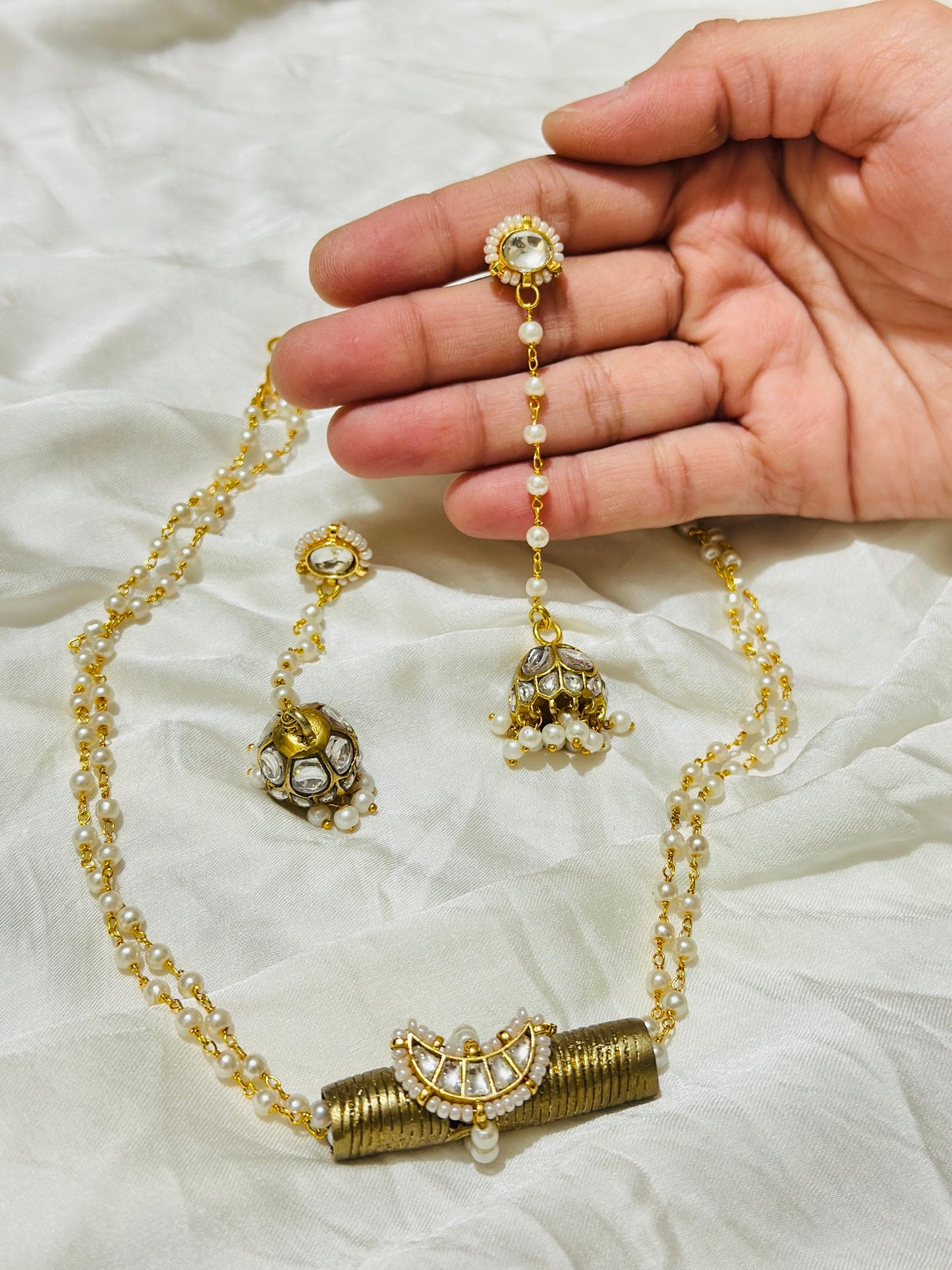 Kundan-Amulet Moti Set